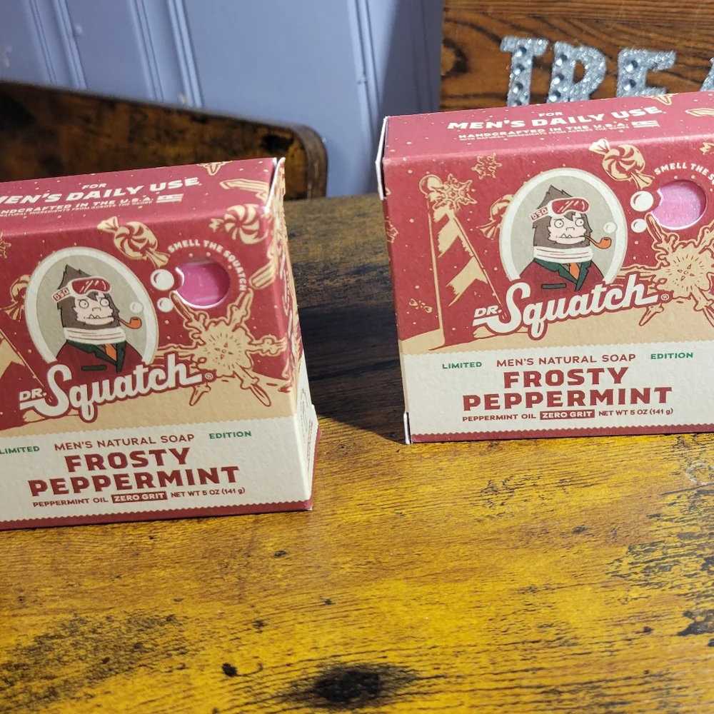 Dr. Squatch lot of 2 bars Frosty Peppermint Soap